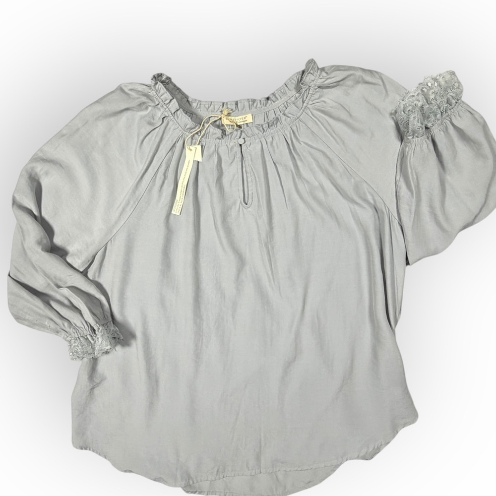 Lovestitch Soft Gray Peasant Blouse with Delicate Lace sleeve